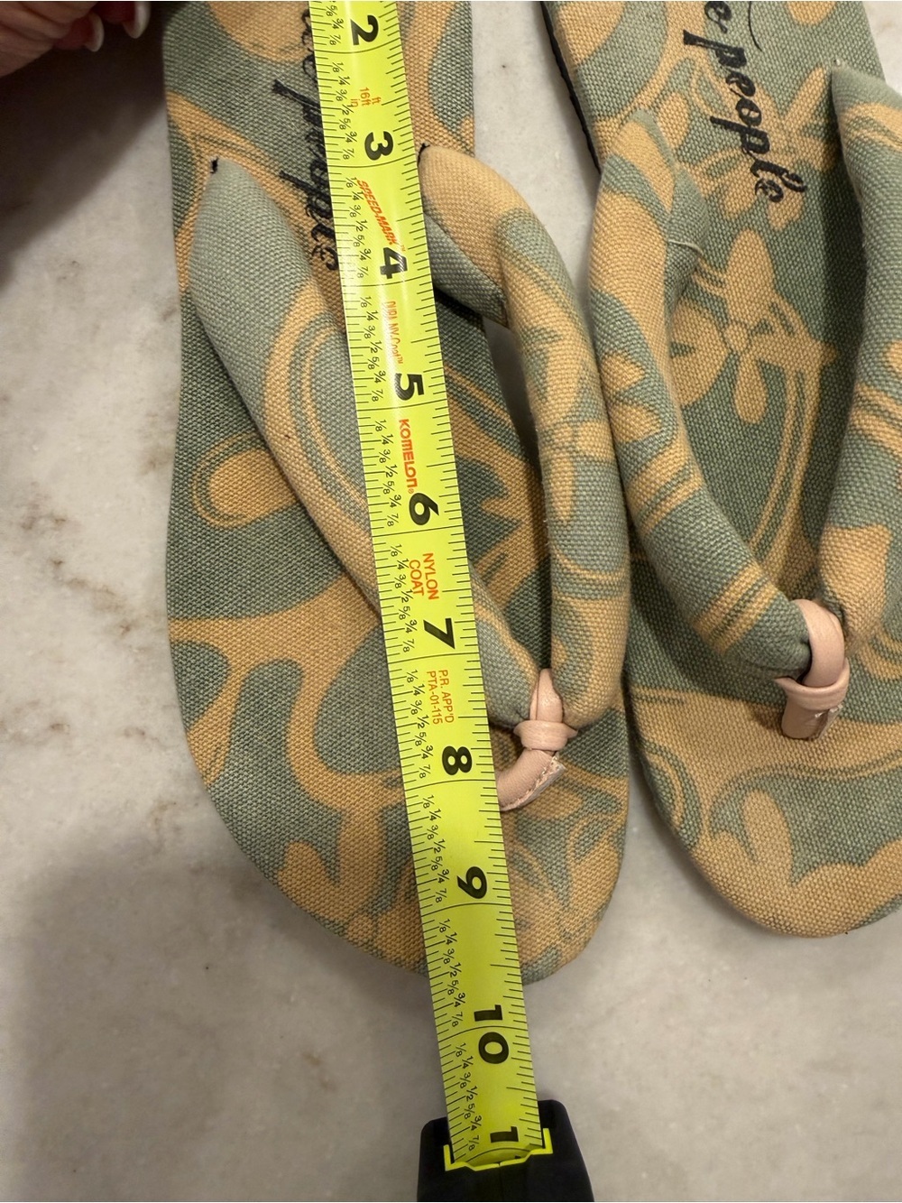 Free People Green and Tan Floral Canvas Flip Flop Sandals! 8 - Picture 7 of 7